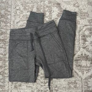 Woman’s AERIE leggings